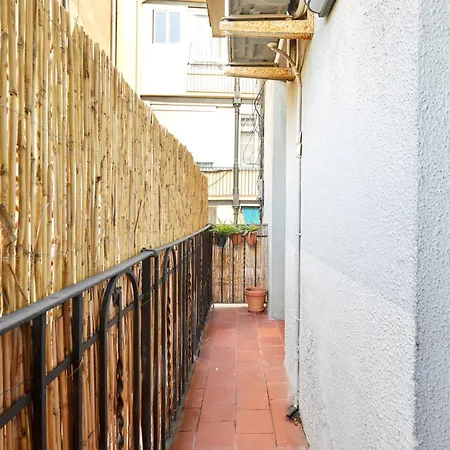 Classic Catalan Family With Balcony By Maison Pinata Apartman