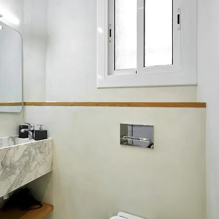 דירה Classic Catalan Family With Balcony By Maison Pinata *